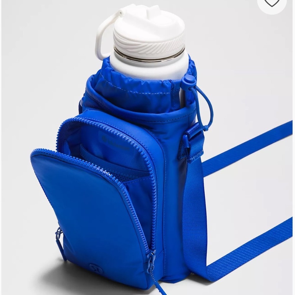 Lululemon Water Bottle Crossbody Bag Blue Adjustable Strap Zipper Pocket - Picture 3 of 12
